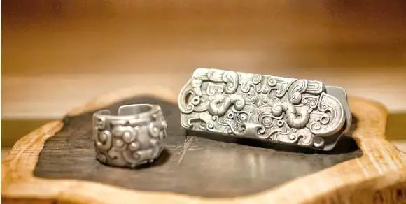 Himalayan Silver: Traditional Craftsmanship in Tibetan Jewelry