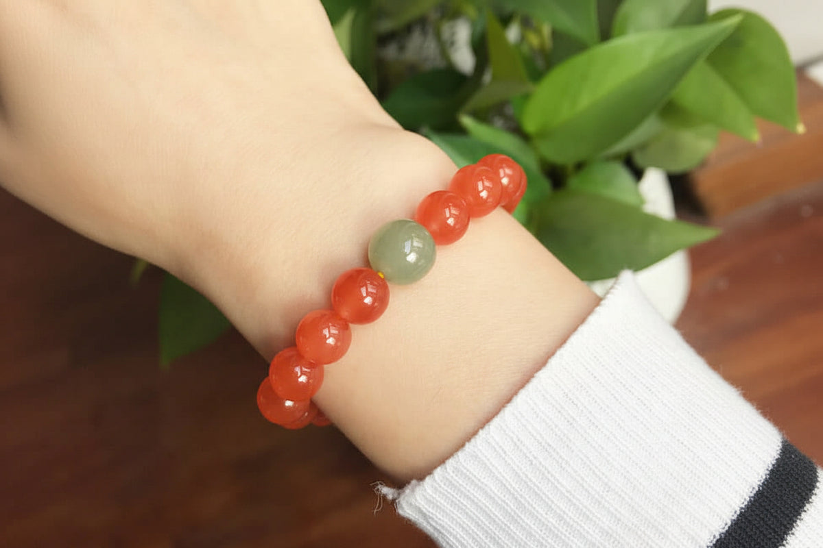 Natural Nanhong Agate Bracelet Paired with Hetian Jade – Original Design, New Release - ZENHIMA