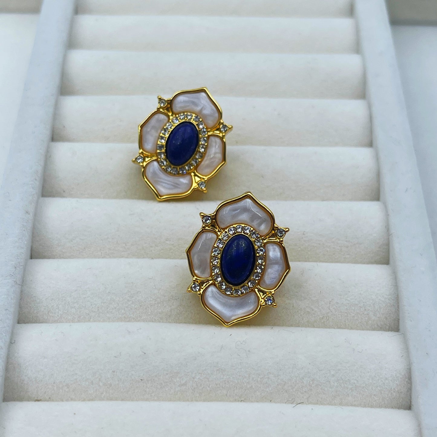 925 Silver Needle Simple Natural Lapis Lazuli Camellia Earrings