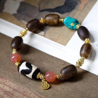 ZenHima Green Qi Nan Agarwood with Tibetan Tiger Tooth Dzi Bead Bracelet - ZENHIMA