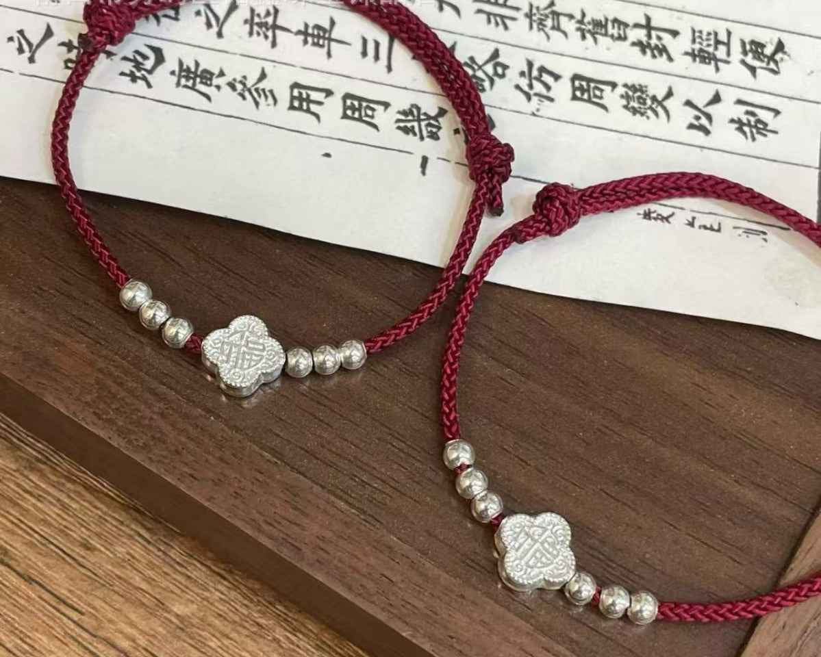 999 Fine Silver Fu Blessing Red String Bracelet with Four Leaf Clover