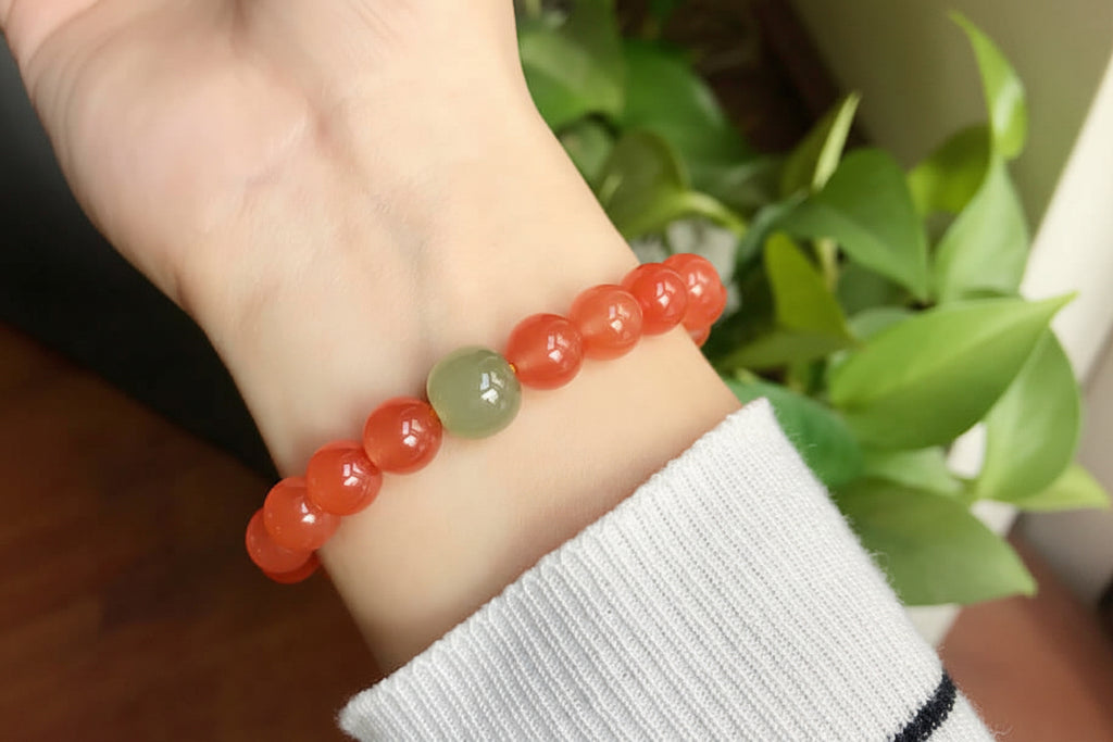 Natural Nanhong Agate Bracelet Paired with Hetian Jade – Original Design, New Release - ZENHIMA