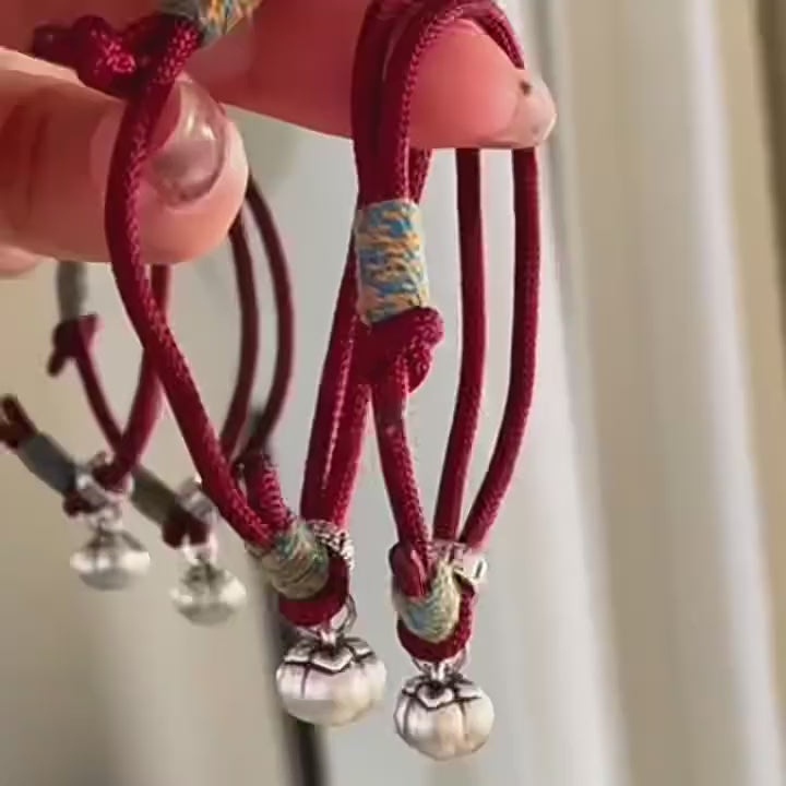 Verstellbares Armband aus 999er Sterlingsilber mit Kaki-Motiv und rotem Faden – ein Glücksbringer für Ihr Sternzeichenjahr 